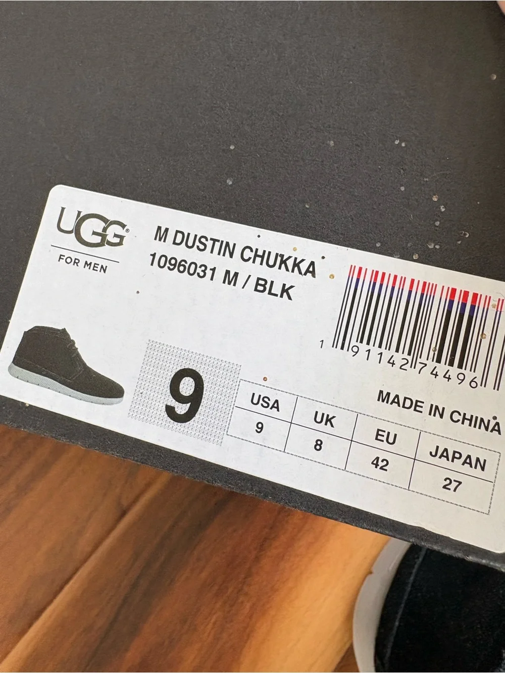 UGG Men's Chukka Boots Bundle Size 9 - Navy (Like New) & Black (Flawed) w/boxes